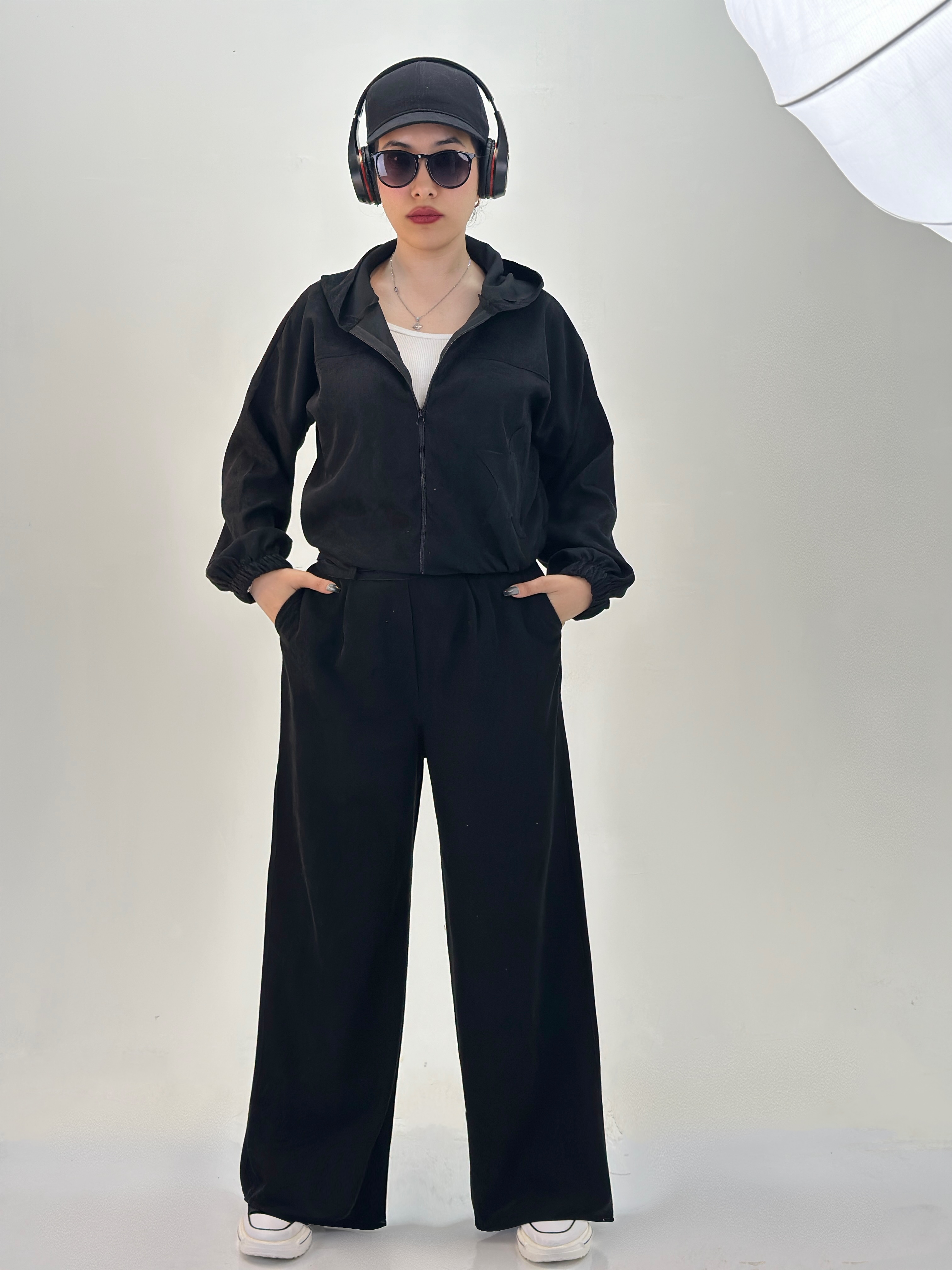 سوئیت شرت شلوار زنانه هومانی مدل ستاره جنس مخمل کبریتی