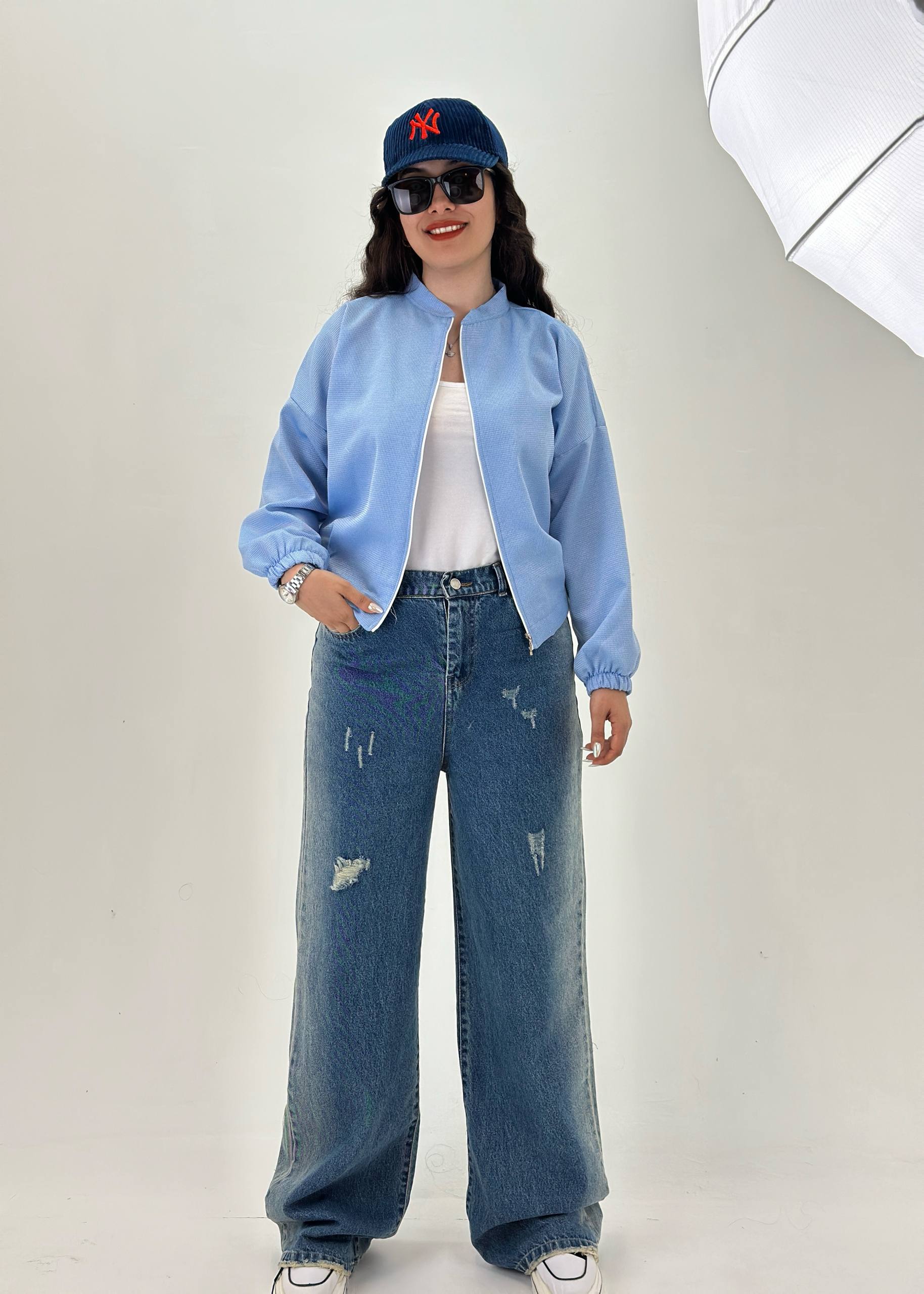 خرید بامبر زنانه یقه سه‌سانت زیپی پارچه بیسکوییتی خنک، فری سایز ۳۶ تا ۴۴